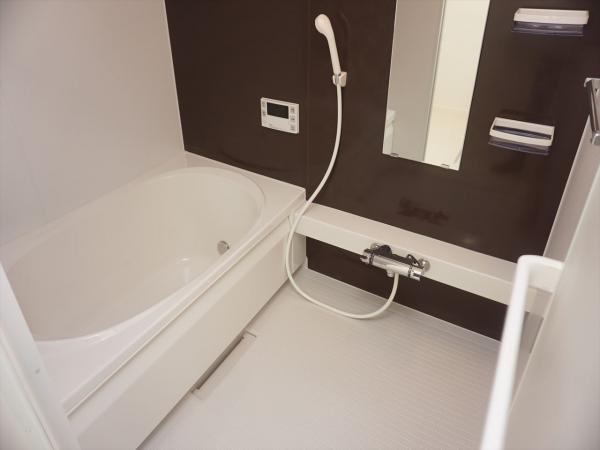 バス・シャワールーム　浴室