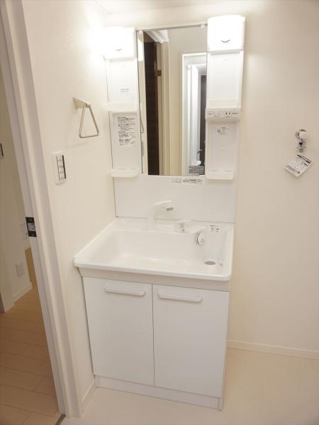 洗面設備　洗面所