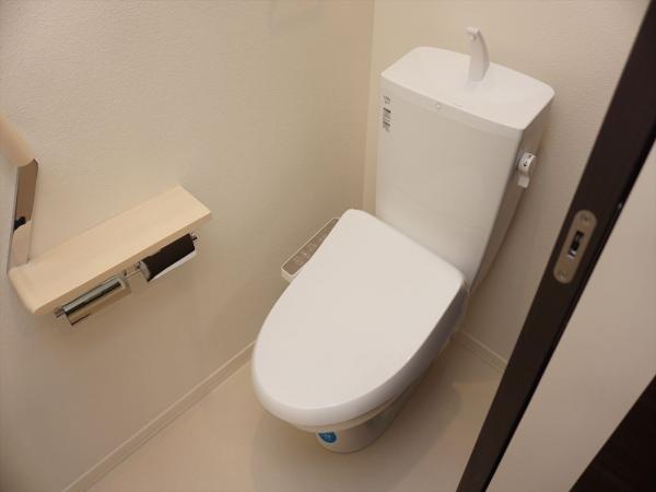 トイレ　トイレ