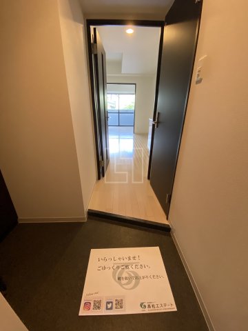 玄関　インテリジェンス御堂　玄関