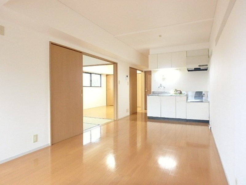 居室・リビング　図面と現状に相違がある場合には現状を優先