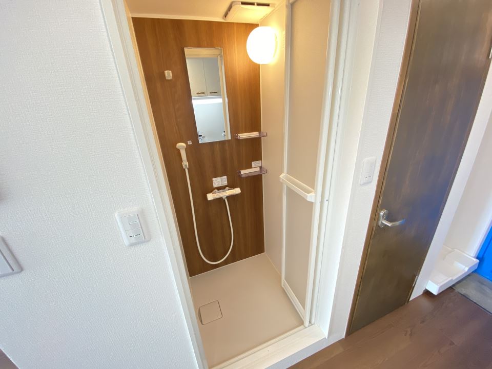 バス・シャワールーム