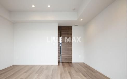 その他部屋・スペース　■お部屋は2色のカラーバリエーション：シック・ブラン 、フロ