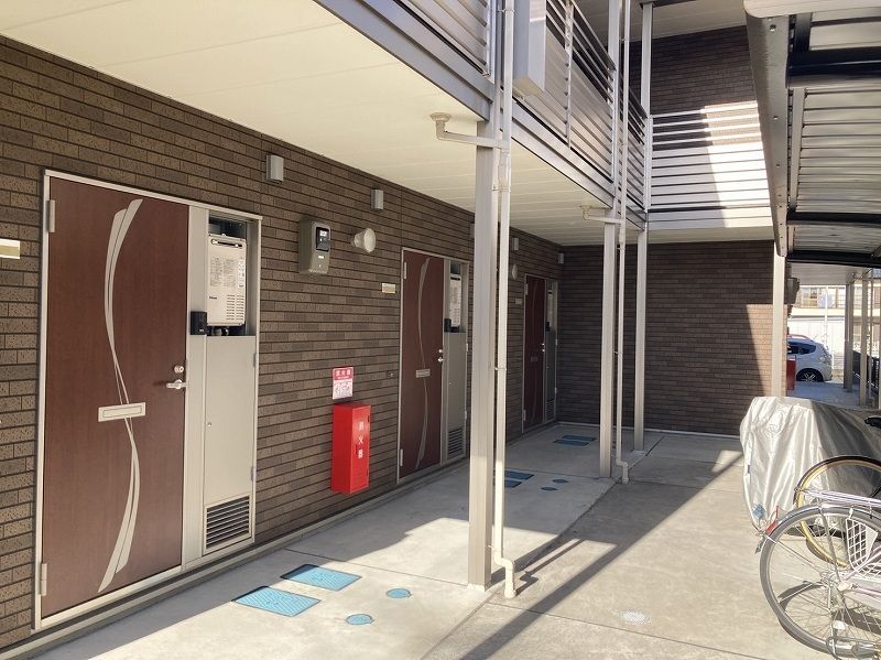 エントランス　エントランス