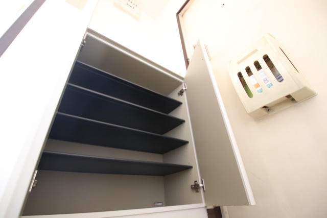 収納　別部屋の参考写真です。現状優先となります。