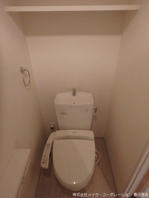 トイレ　写真は同型タイプ