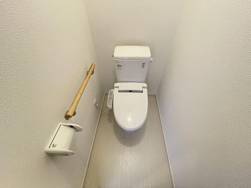 トイレ　トイレ