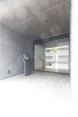 エントランス　ゆとりのあるエントランスです