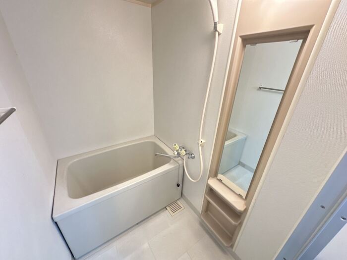 バス・シャワールーム　浴室