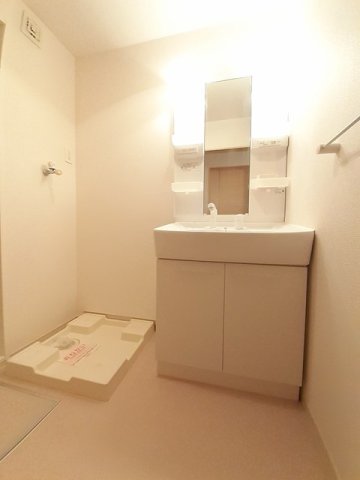 洗面設備　広い洗面スペース