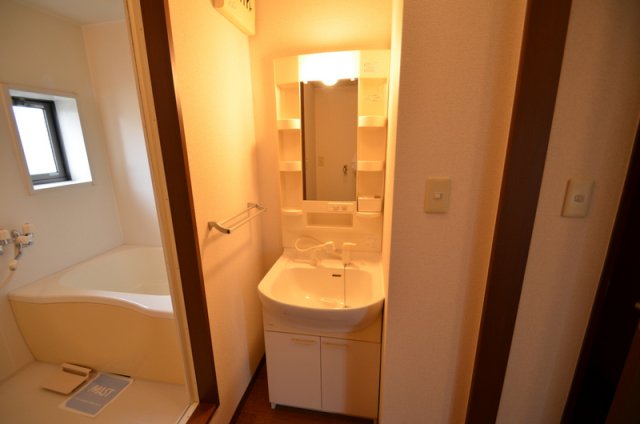 洗面設備　洗髪洗面化粧台