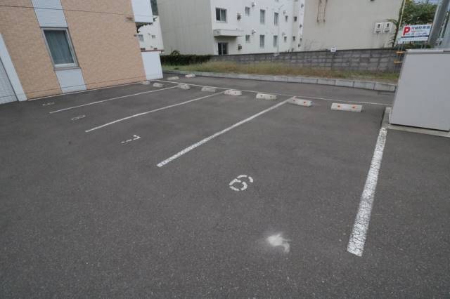 駐車場　専用駐車場スペース♪