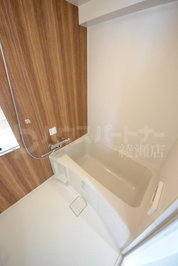 バス・シャワールーム　洗面