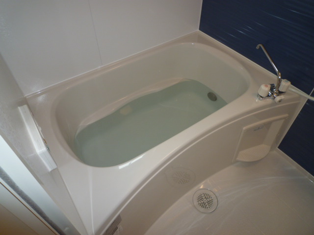 バス・シャワールーム　追い焚きバス