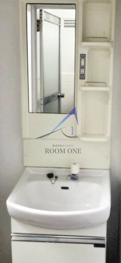 洗面設備　洗面台です。