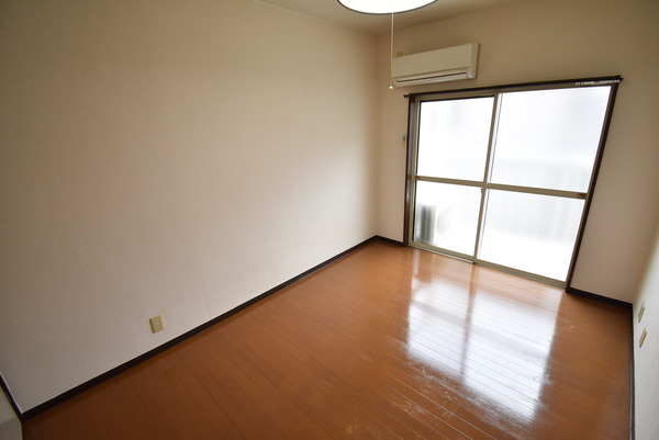 居室・リビング　同仕様写真