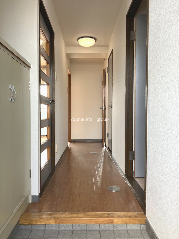 玄関　※別部屋写真