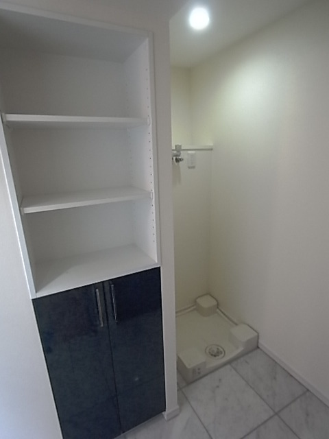 その他　洗濯パン、棚