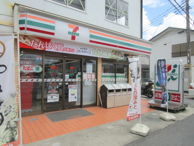 コンビニ　セブンイレブン松戸六実駅前店（コンビニ）まで266m