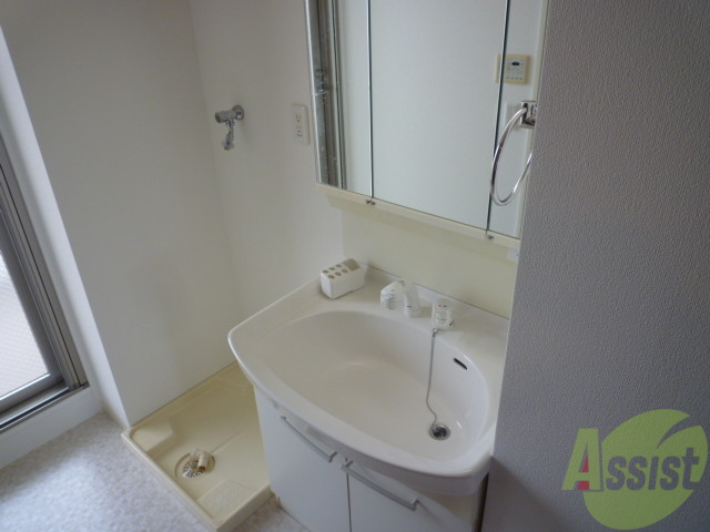 洗面設備　シャンプードレッサーです朝の身支度も快適です～