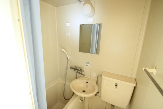 洗面設備　※別部屋の写真です