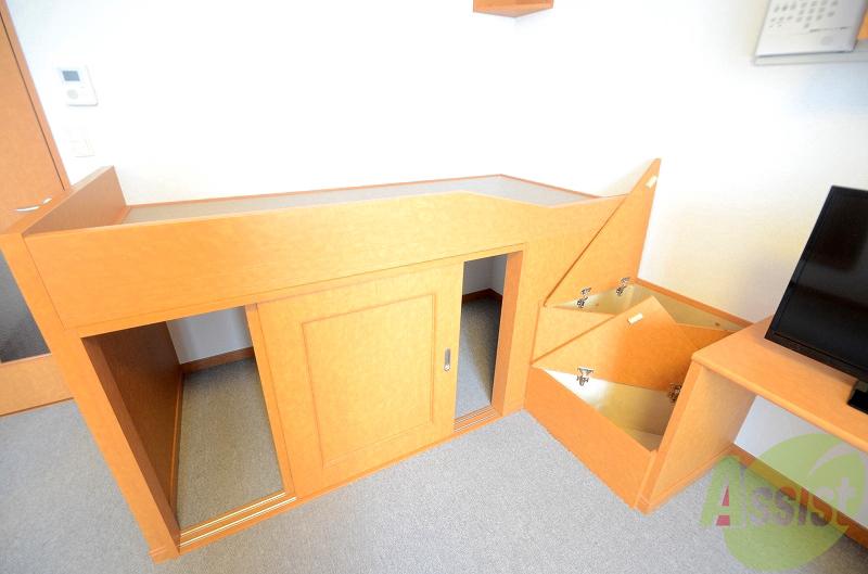 その他部屋・スペース　ベッド下は収納です。