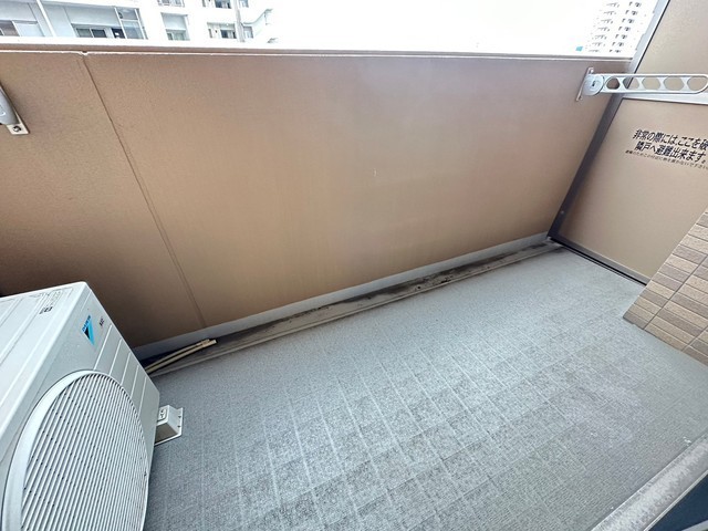 バルコニー　※他部屋の写真です。現況優先。