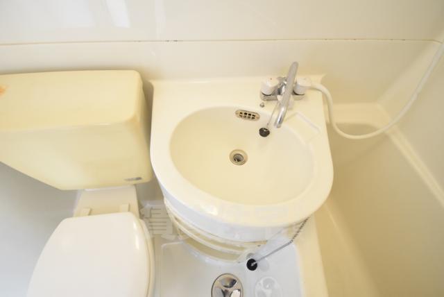 洗面設備　1