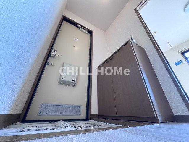 玄関　当社、チルホームのHPもご覧ください(^^)/物件情報多数♪