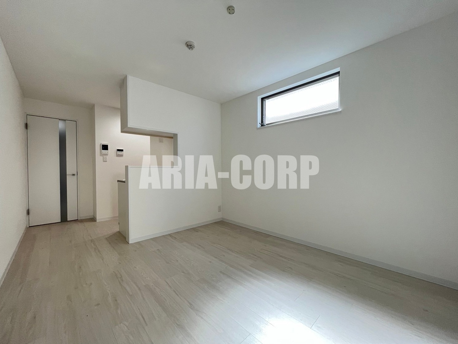 居室・リビング　デザイナーズならではのお洒落なお部屋です♪