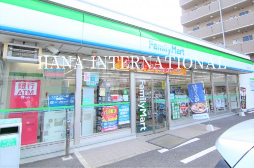 コンビニ　ファミリーマート 幕張本郷七丁目店（コンビニ）まで633m