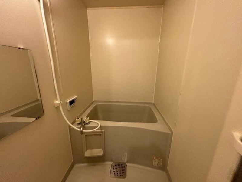 バス・シャワールーム　図面と現状に相違がある場合には現状を優先