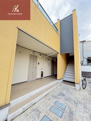 エントランス　建物の内部です