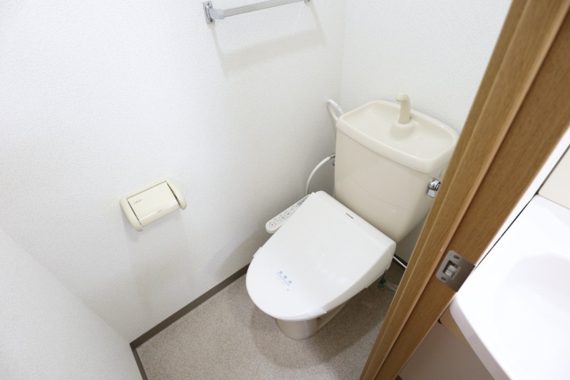 トイレ　レポーズ春日