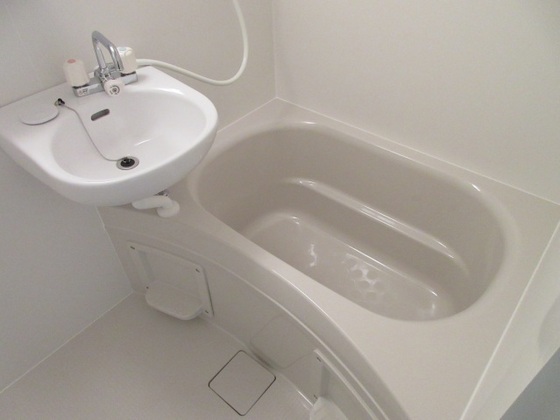 バス・シャワールーム　※掲載写真は同マンション別部屋参考写真となります。