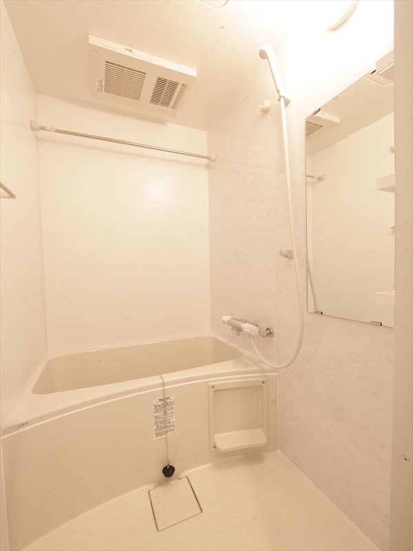 バス・シャワールーム　浴室暖房乾燥機能付バス