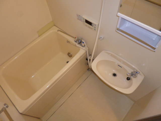 バス・シャワールーム　浴室