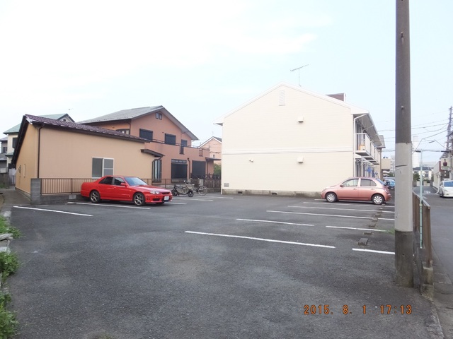 駐車場　駐車場　（要空き確認・別途契約）