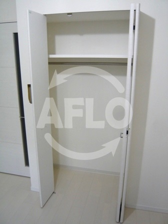 収納　サムティ北浜EST　クローゼット