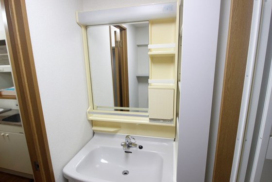 洗面設備　※別室の写真です