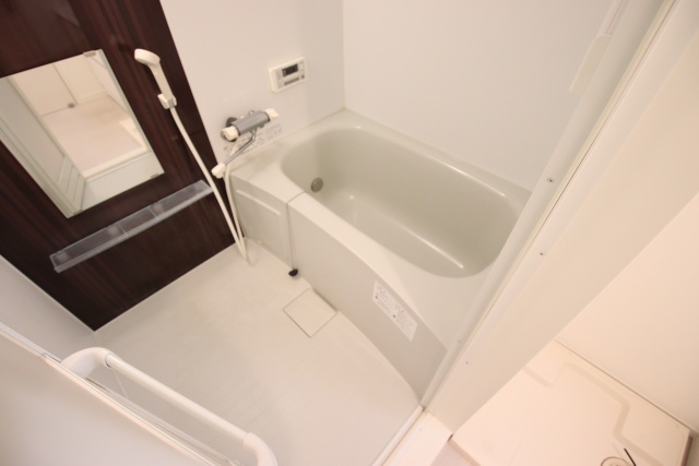 バス・シャワールーム　※別室の参考写真の為、現況優先です。