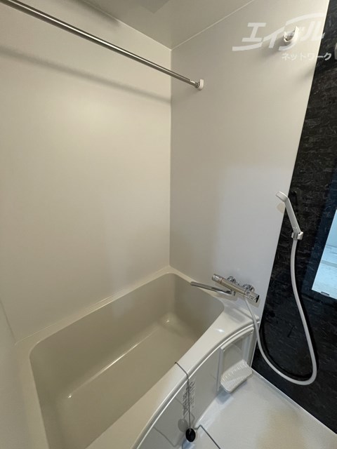 バス・シャワールーム　綺麗なバスルーム