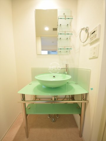 洗面設備　セレニテ心斎橋グランデ　独立洗面台