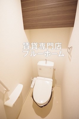 トイレ　ウォシュレット付き！