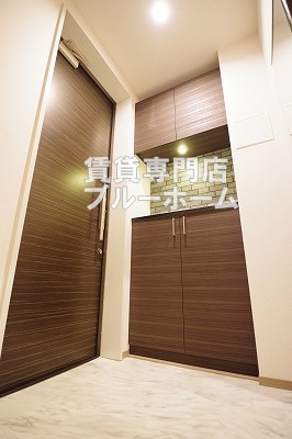 玄関　きれいな玄関スペース！