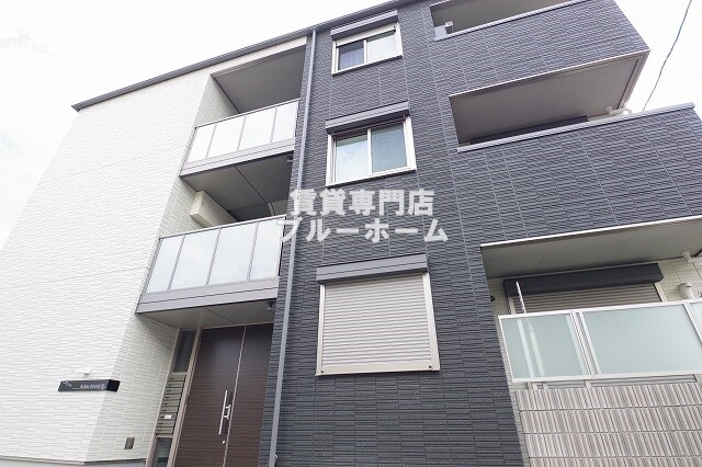 建物外観　重量鉄骨造のしっかりとした物件！