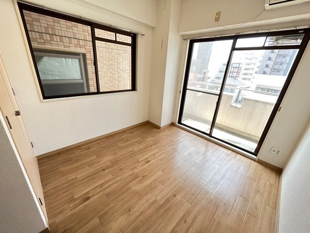 居室・リビング　別号室の写真