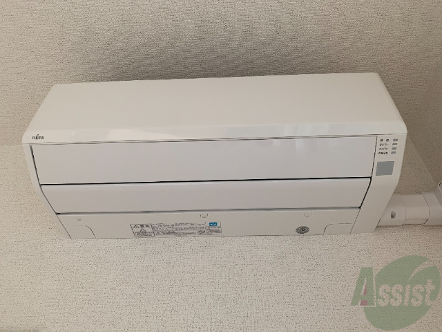 その他設備　エアコンももちろん付いております。室内物干に向いております