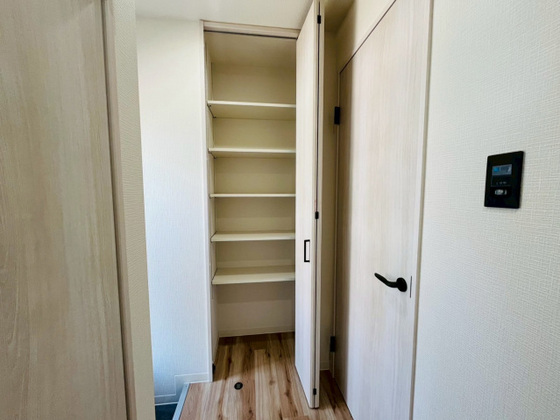 玄関　※新築の為イメージ写真