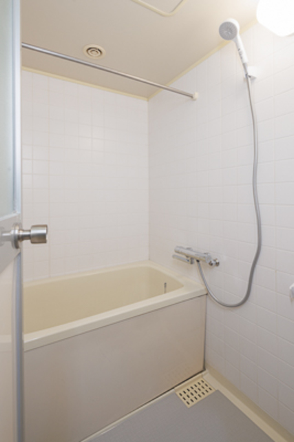 バス・シャワールーム　※写真は同タイプ住戸です。
